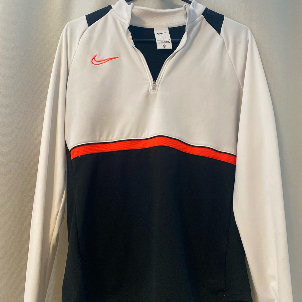 Nike pullover